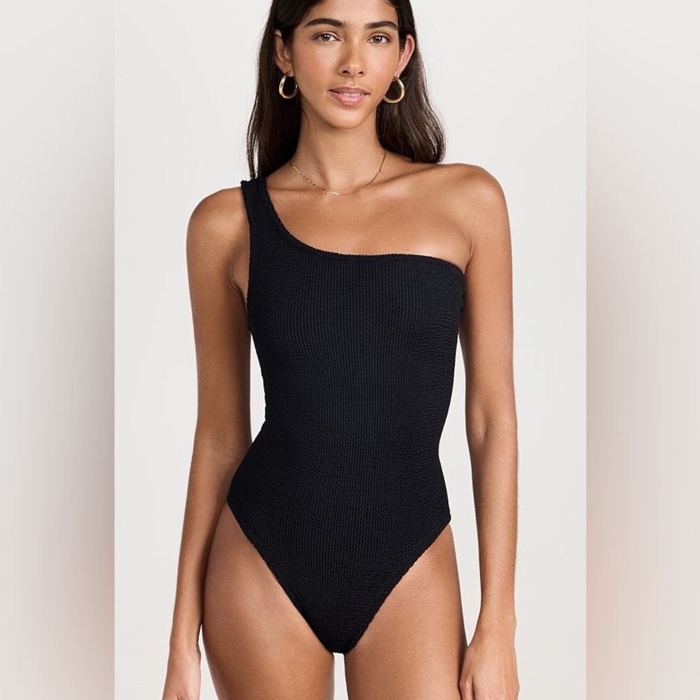 Hunza G One-Shoulder Black Textured Swimsuit